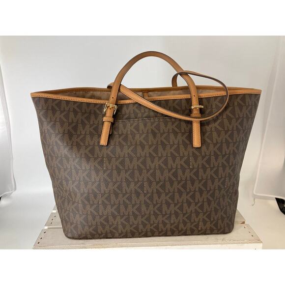 MICHAEL KORS, XL SIGNATURE GOLD ANIMAL SHOULDER TOTE BAG - Picture 3 of 16